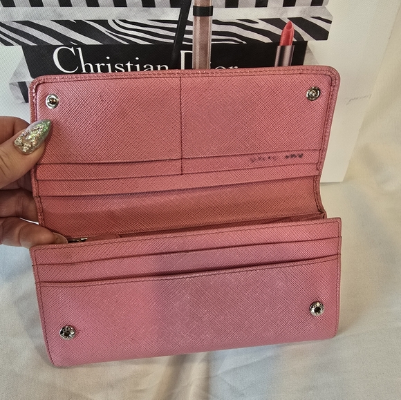 Prada pink saffiano leather protect piece - Picture 3 of 12